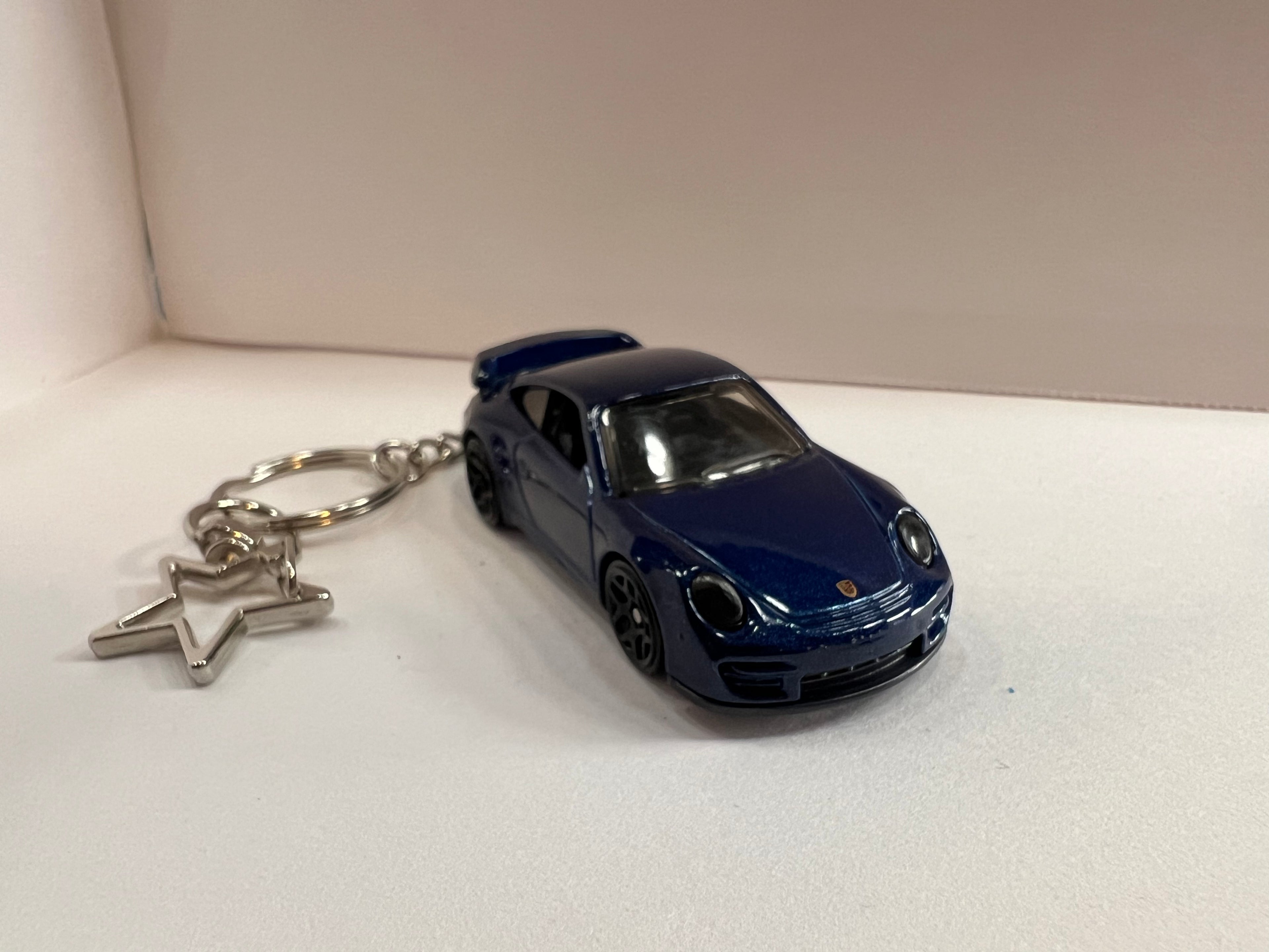 Porsche 911 GT2 Keychain