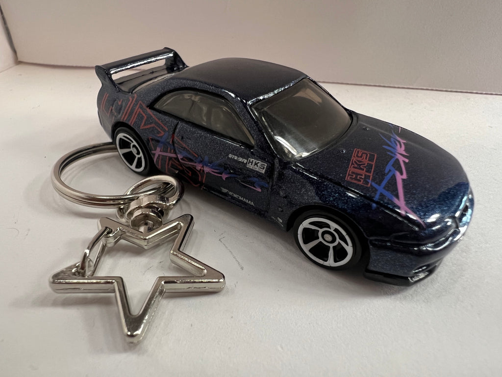 Nissan Skyline GT-R R33 Keychain