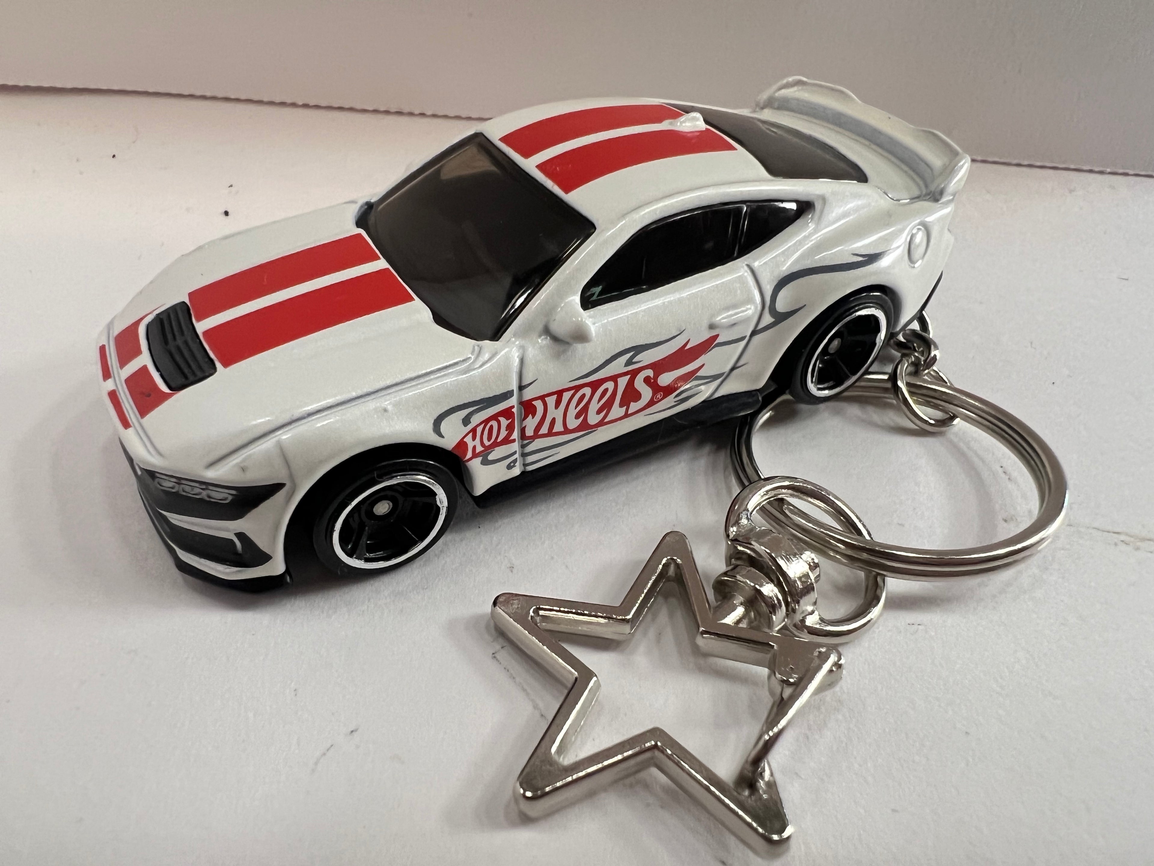 Ford Mustang Dark Horse Keychain – Red Stripes