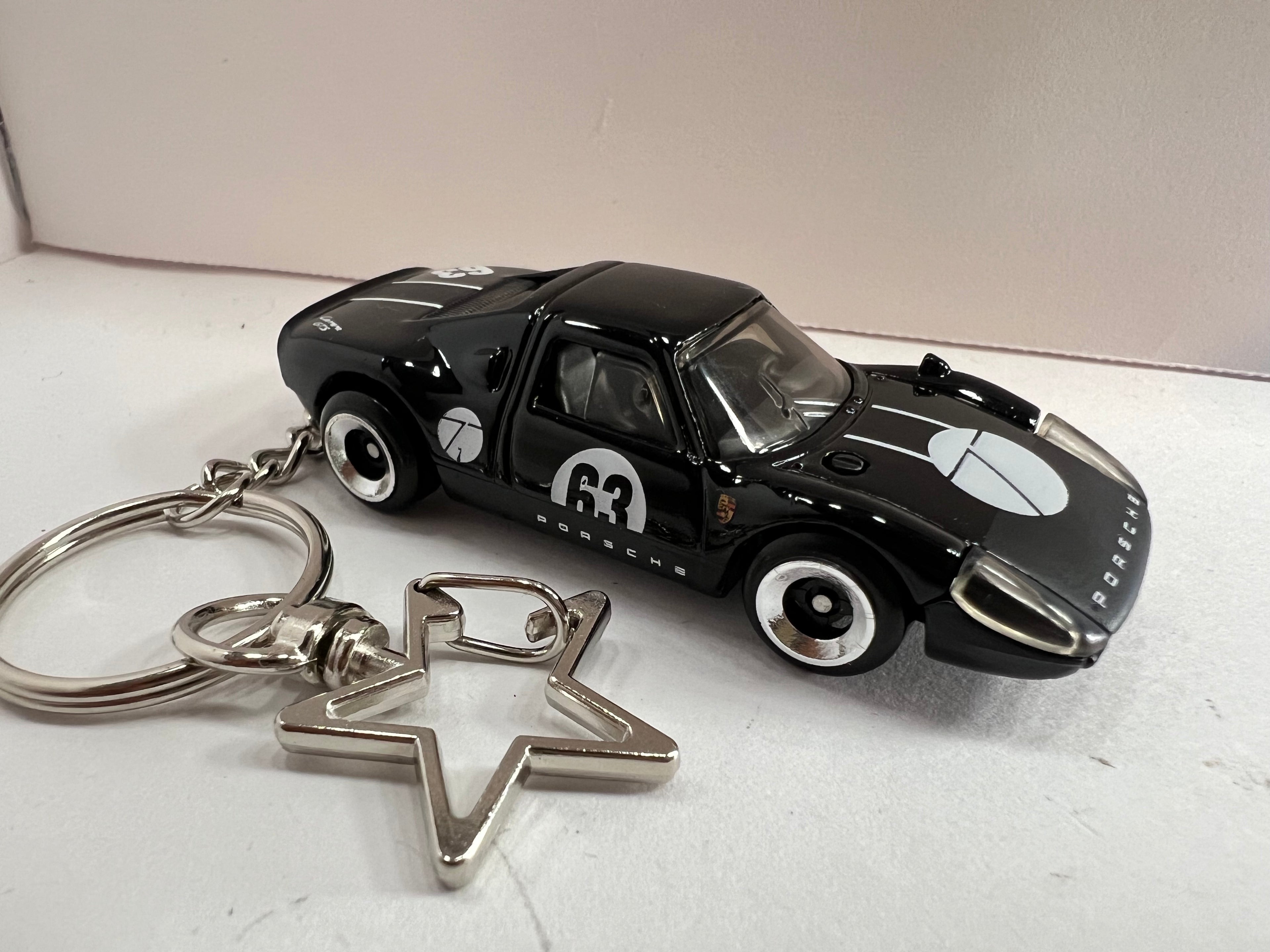 Porsche 904 Carrera GTS Keychain